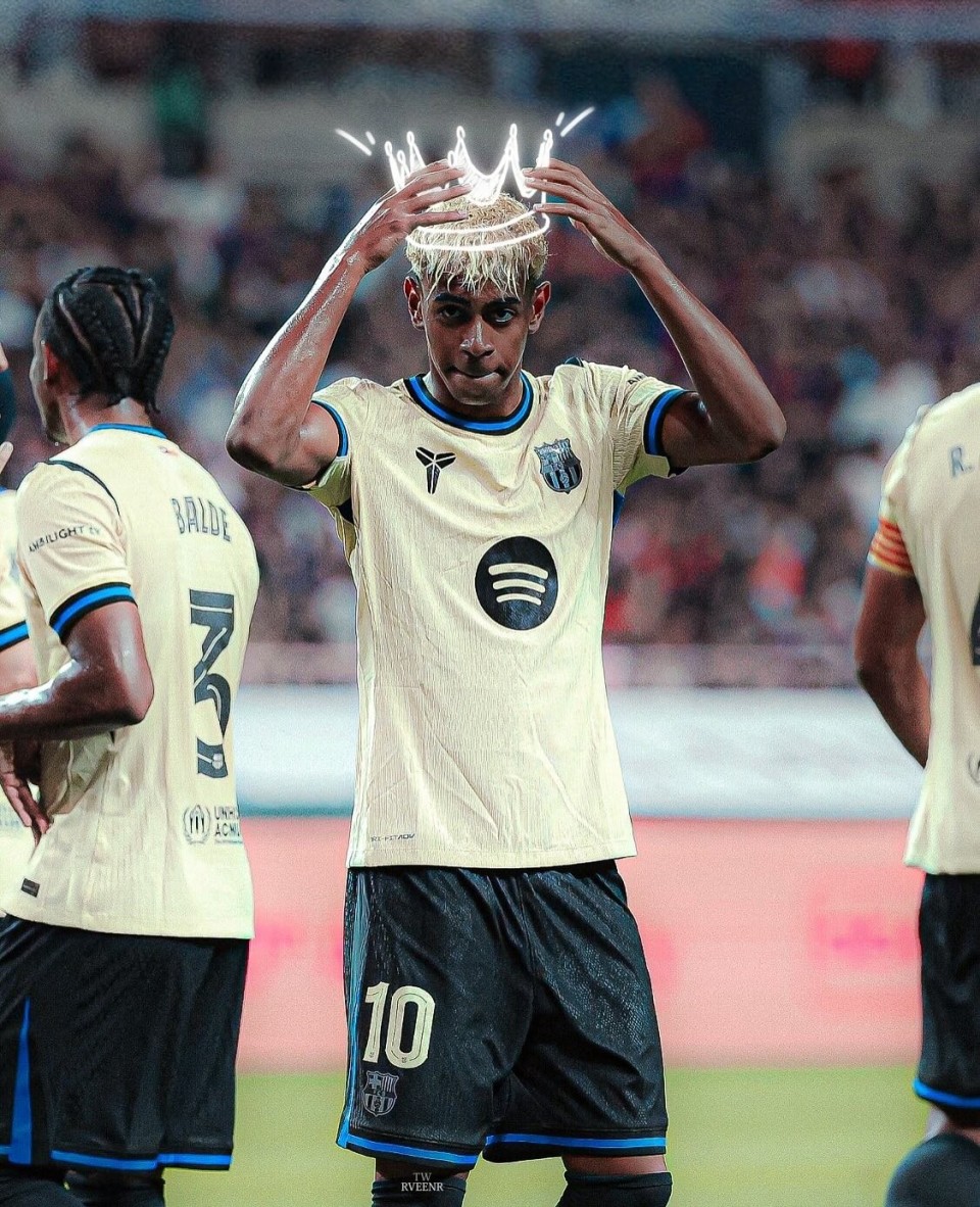 媒体人：LPL明年热闹的台子肯定能搭起来，就看比赛的内容和最后的成绩了