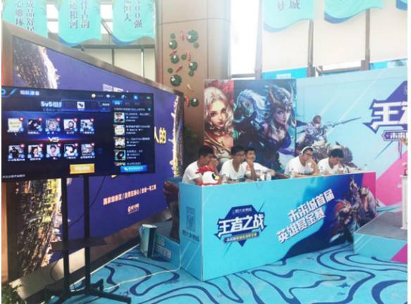 FPX祝上单xiaolaohu胜利快乐：百尺竿头更进一步！