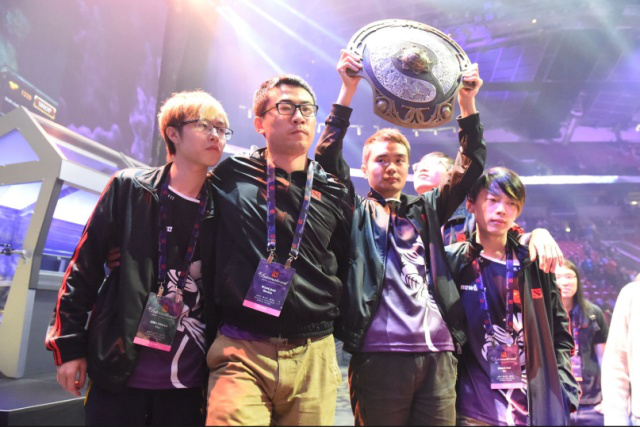 17岁的AD对阵 Ruler ，但惨遭击败！ Kiin Alola在底部支援， Generation Gaming 在巨大的劣势下反击获胜