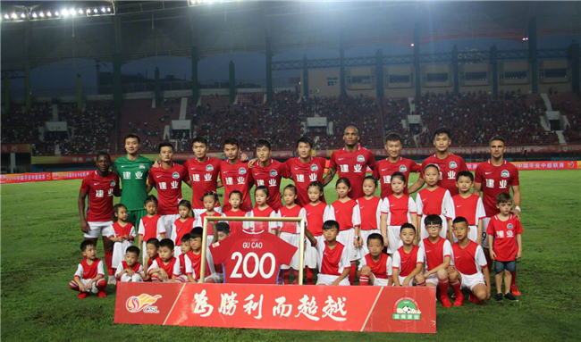 lpl夏季赛W2D5：Tangyuan交手Haichao，Neny对线Rookie