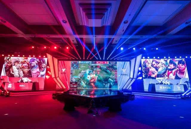 Shiro 的飞机输出无敌， Emo 的Xiaoxiao被NTS的沙王压制，Tidebound赢得了第一场比赛